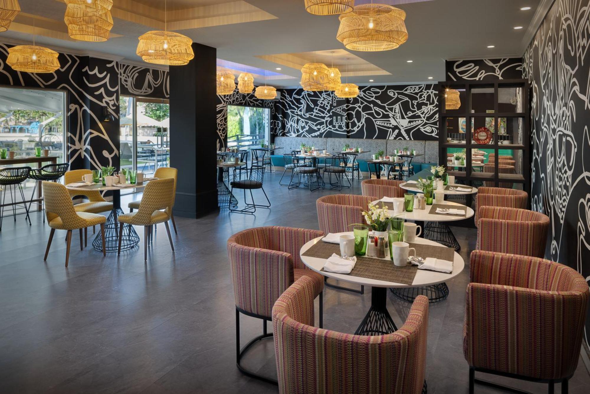 The Rockley By Ocean Hotels - Breakfast Included Бриджтаун Екстериор снимка