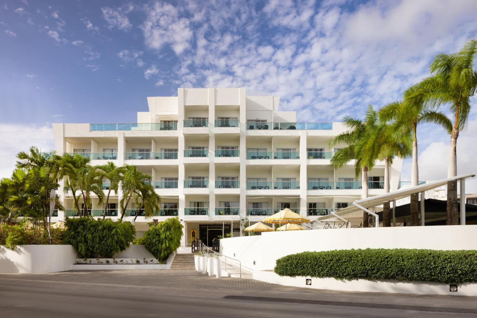 The Rockley By Ocean Hotels - Breakfast Included Бриджтаун Екстериор снимка